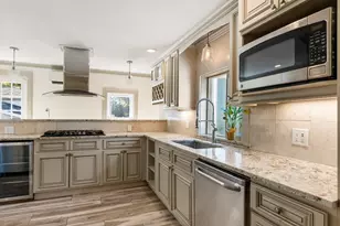 106 High St, North Attleboro, MA 02760 - Photo 4