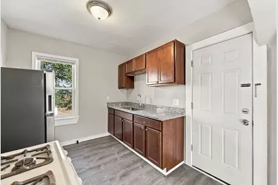 19 Lowell Ave, West Springfield, MA 01089 - Photo 24
