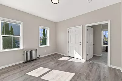 19 Lowell Ave, West Springfield, MA 01089 - Photo 4