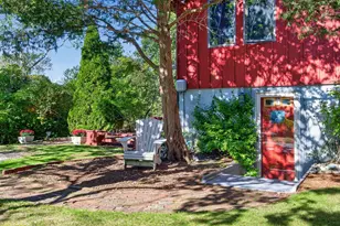 25 Snows Ln, Provincetown, MA 02657 - Photo 4