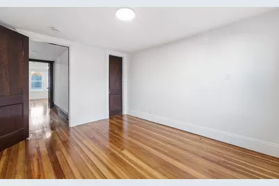 62 Brookline Ave, Holyoke, MA 01040 - Photo 24