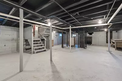 62 Brookline Ave, Holyoke, MA 01040 - Photo 32