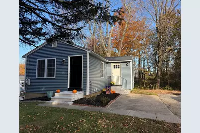 2 Meadowbrook Cir, Rutland, MA 01543 - Photo 1