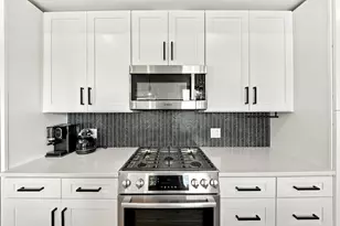 37 Horace St, Boston, MA 02128 - Photo 6
