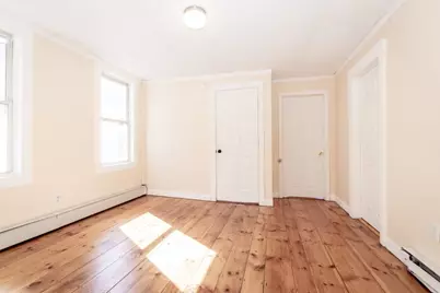 21 Clare St, Lowell, MA 01854 - Photo 4