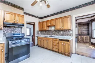 152 Lawrence St, Malden, MA 02148 - Photo 26