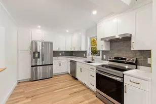 318 Essex Ave, Gloucester, MA 01930 - Photo 12