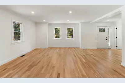 318 Essex Ave #B, Gloucester, MA 01930 - Photo 6