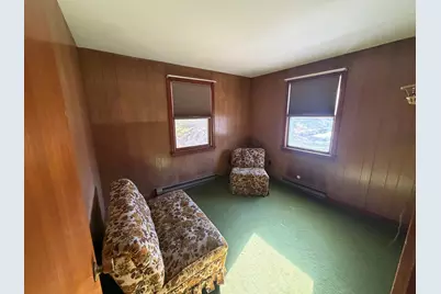125 French King Hwy, Greenfield, MA 01301 - Photo 10
