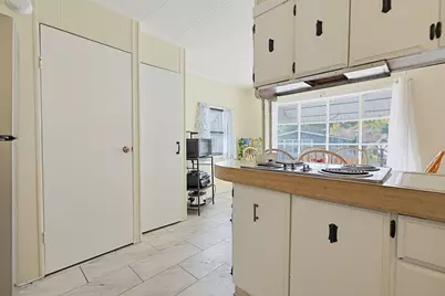 18 Taunton St #1, Plainville, MA 02762 - Photo 8