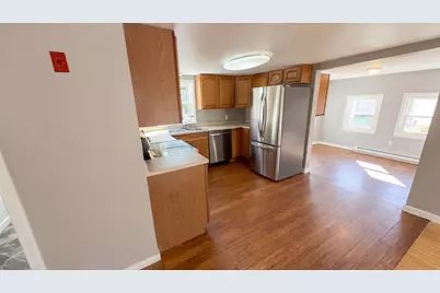 15 Linden St, Oxford, MA 01540 - Photo 6