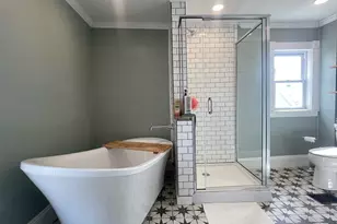 76 Beacon St, Lowell, MA 01850 - Photo 34