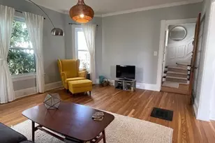 76 Beacon St, Lowell, MA 01850 - Photo 6