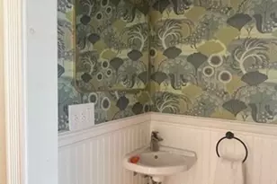 76 Beacon St, Lowell, MA 01850 - Photo 22
