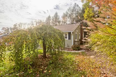 34 Geraldine St, Palmer, MA 01069 - Photo 4