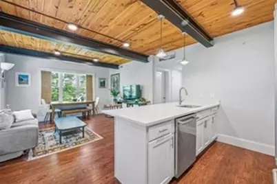 192 Raymond St #4, Cambridge, MA 02140 - Photo 2