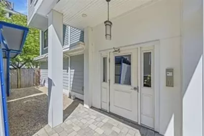 192 Raymond St #4, Cambridge, MA 02140 - Photo 28