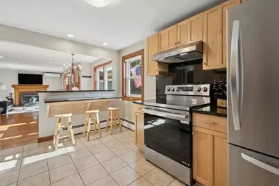 218 Myrtle St, Ashland, MA 01721 - Photo 10