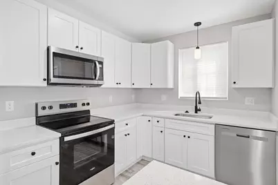 61 Parker St #4, Springfield, MA 01151 - Photo 6