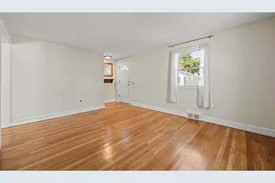 74 Bowdoin Ave, Waltham, MA 02451 - Photo 18