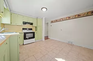 74 Bowdoin Ave, Waltham, MA 02451 - Photo 6