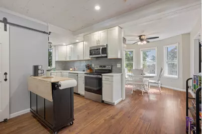 19 Lexington Ave, Auburn, MA 01501 - Photo 6