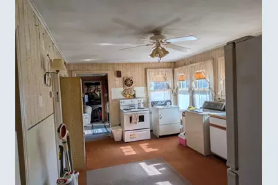 702 Belchertown Rd, Ware, MA 01082 - Photo 10