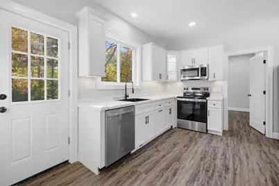 44A Topsfield, Shrewsbury, MA 01545 - Photo 4