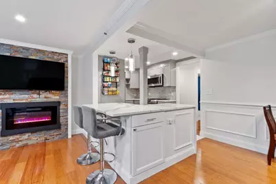 49 Lantern Ln #8, Dracut, MA 01826 - Photo 1