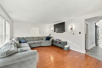 14 Harrison St, Framingham, MA 01702 - Photo 2