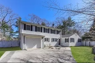 2 Parsons Ln, Manchester by the Sea, MA 01944 - Photo 1