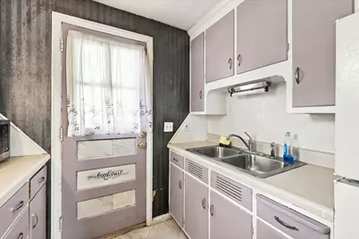 79 Almon Ave, West Springfield, MA 01089 - Photo 6