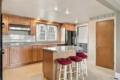 24 Overlook Ave, Beverly, MA 01915 - Photo 4
