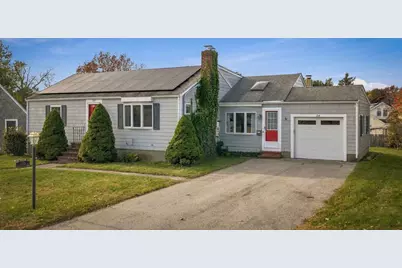 24 Overlook Ave, Beverly, MA 01915 - Photo 2
