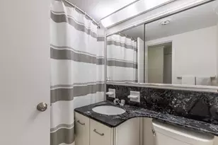 9 Hawthorne Pl, Boston, MA 02114 - Photo 16