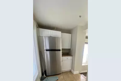 32 Hinckley Street #1R, Somerville, MA 02145 - Photo 2