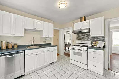 16-18 Russell Rd, Winchester, MA 01890 - Photo 8