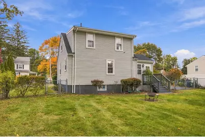186 Plain St, Stoughton, MA 02072 - Photo 12