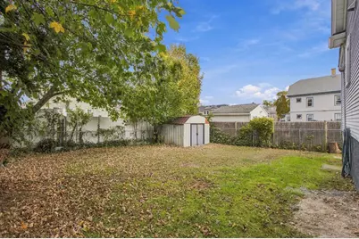 215 Clifford St, New Bedford, MA 02745 - Photo 12