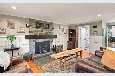 5 Ragged Hill Rd, Milford, MA 01757 - Photo 12