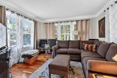 130 Grosvenor Road, Needham, MA 02492 - Photo 12