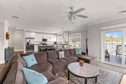 4 Longwood Ln #302, Hanover, MA 02339 - Photo 6