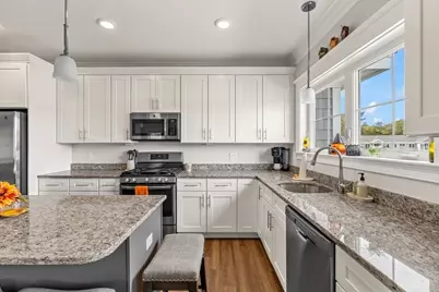 4 Longwood Ln #302, Hanover, MA 02339 - Photo 14