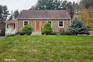 25 Neal St, Walpole, MA 02081 - Photo 1