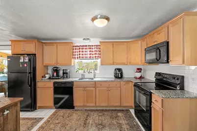 4 Edith Rd, Framingham, MA 01701 - Photo 6