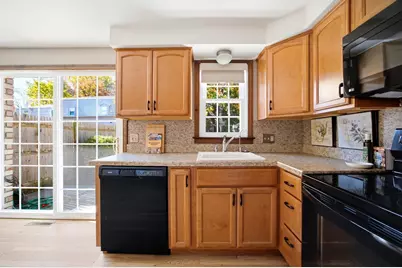 35 Corey Colonial #35, Agawam, MA 01001 - Photo 12