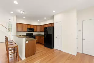 35 Daisy Ln, Raynham, MA 02767 - Photo 8