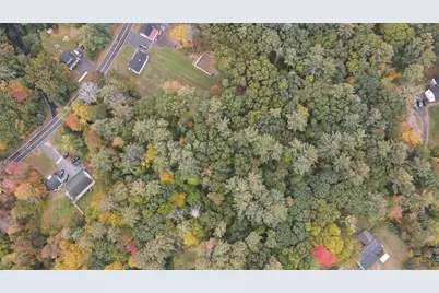60 Brookdale Rd, Salem, NH 03079 - Photo 6