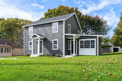 8 Strafford Rd #8, Westwood, MA 02090 - Photo 2