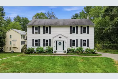 10 Chestnut Rd #B, Groton, MA 01450 - Photo 1